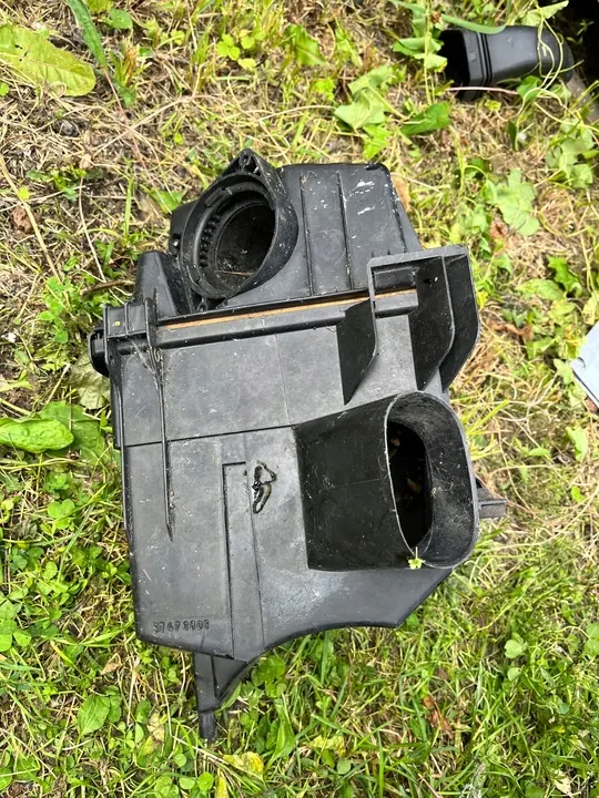 Ilmansuodattimen Kotelo 34 SKODA VW 5Z0129620A image 3