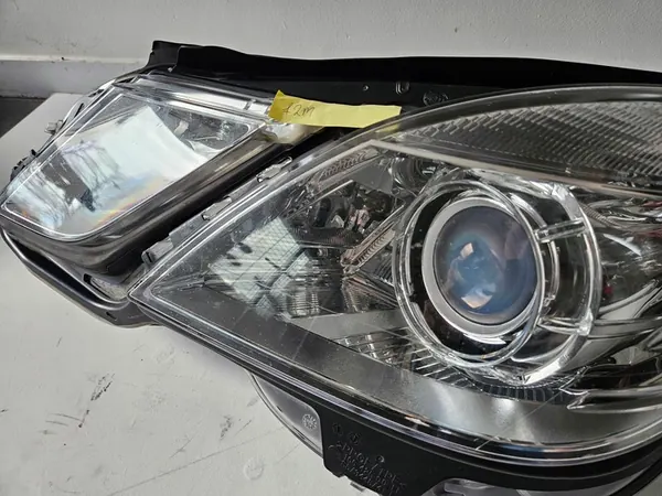 Faro Mercedes Classe E Anteriore a2128204061 image 3