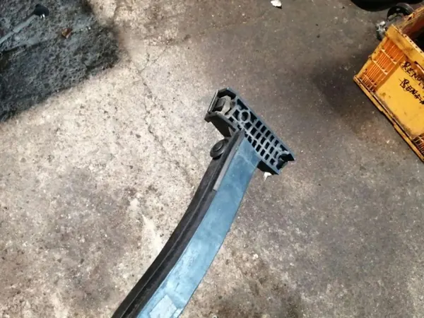 OEM 9680337880 Brazo limpiaparabrisas delantero Peugeot 308 SW image 4