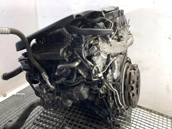 Mercedes 2.1L Dieselmotor OEM 651925 136PK image 6
