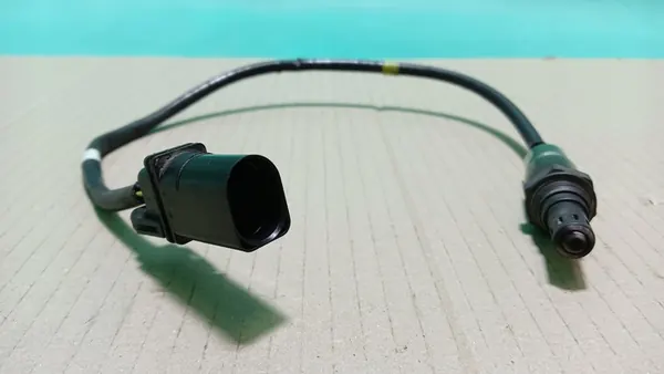 Sensor Lambda VW Polo V 1.6 TDI image 3