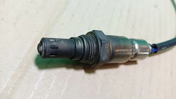 Sensor Lambda VW Polo V 1.6 TDI image 5