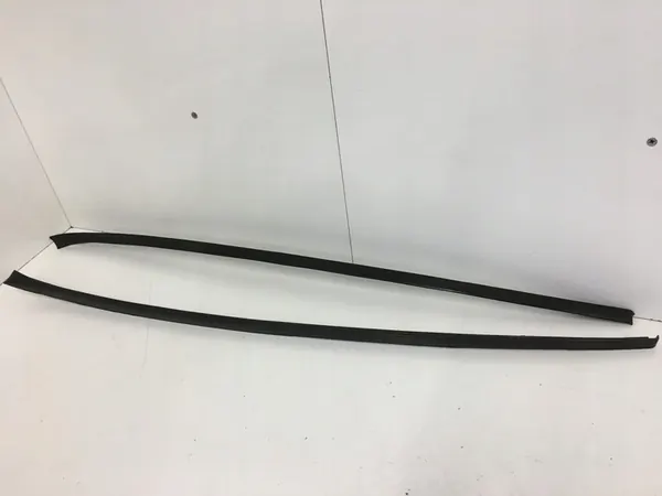 Joint de fenêtre VW Passat B6 2005-2010 OEM 3C0854327A image 1