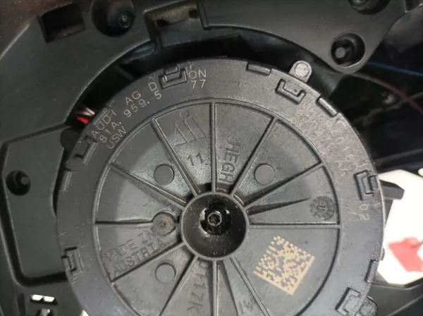 Mecanismo de espelho Audi OEM 81A959577A - Usado image 7