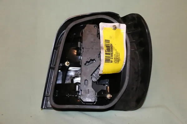 Lanterna traseira esquerda Volkswagen Polo 3 OE 6N0945095B image 3