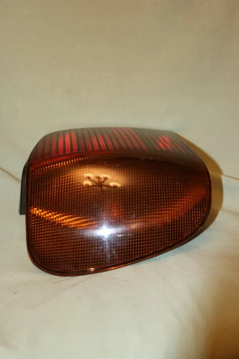 Lanterna traseira esquerda Volkswagen Polo 3 OE 6N0945095B image 5