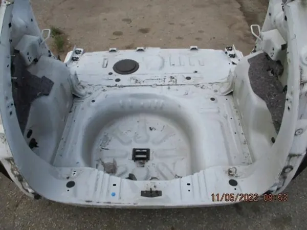 OEM PEUGEOT 2008 takalattiatavaratila bensiini image 5