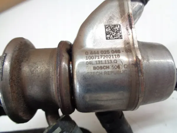 Injecteur AdBlue OEM 04L131113Q pour VW Sharan 2.0 TDI image 4