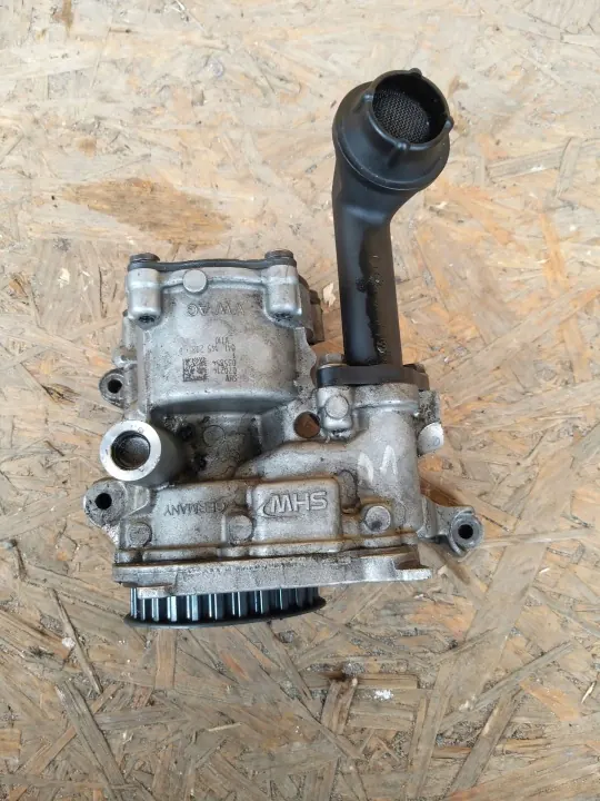 Pompe à huile d'occasion OEM 04L145208 pour VW 1.6 TDI image 3
