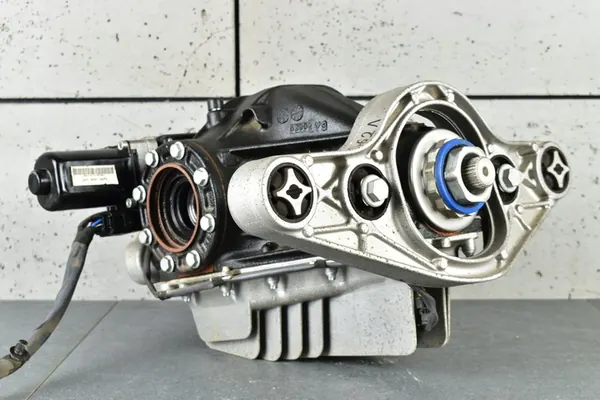 Différentiel arrière BMW M2 F87 M3 F80 M4 F82 3.46 OEM 8090473 image 1
