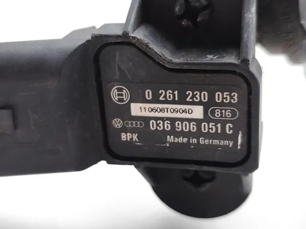Audi A4 Air Pressure Sensor 2.0 TDI Diesel 2011 OEM 036906051C image 7