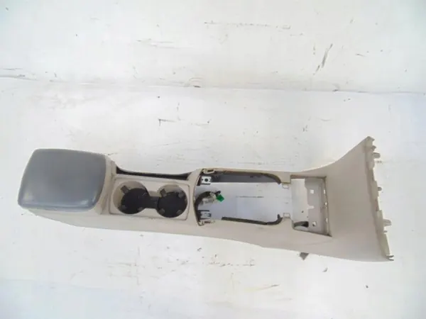 Käsinoja OEM 389478 Volvo V50:lle 2004-2007 Harmaa image 3