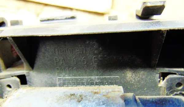 Bomba combustível Webasto usada OEM PA66GF30 Diesel image 4