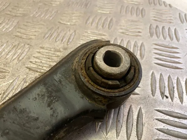 Braccio di Controllo Posteriore Hyundai Santa Fe 2019 image 2