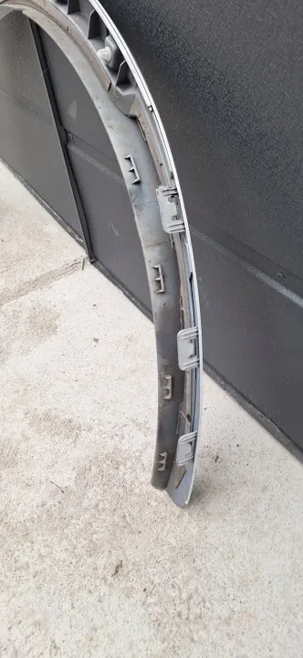 Audi Q3 8U Etu vasen lokasuojus OEM 8U0853717C image 5