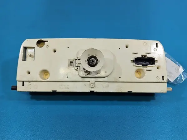 Snelheidsmeter VW Passat B3 1.8 8V 5220032310 OEM image 3