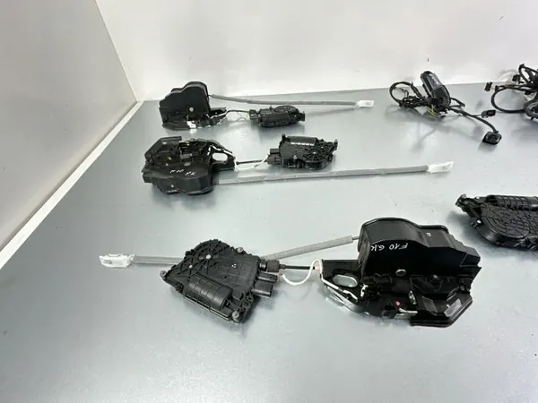 Deurcheck OEM 7154516 voor BMW 5 F10/F11 image 5