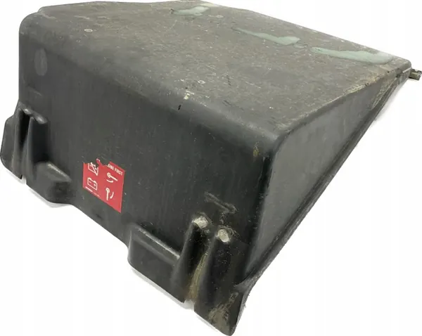 Scania accubakdeksel OEM 1362693 - Gebruikt image 3