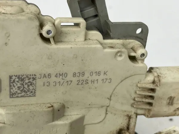 Türfeststeller Audi Q7 4M OEM 4M0839016K image 9