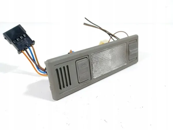 Luz Interior Audi A80 B4 OEM M1S234 DOM 00019391 image 3