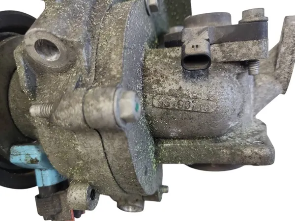 Vattenpump OPEL ASTRA J SPORTS TOURER 1.6L diesel image 4