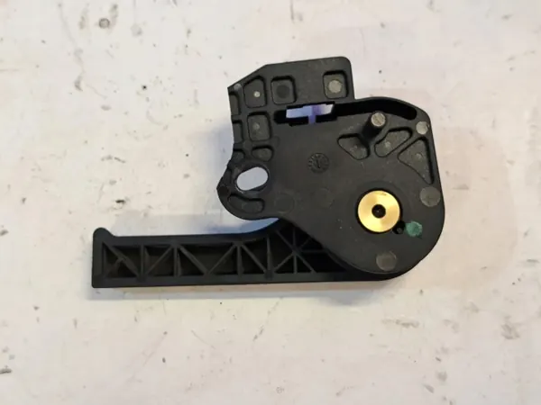 Poignée d'ouverture capot Jaguar F-Type Cabrio OEM 6W8316C656AE image 3