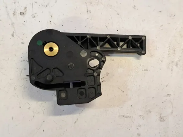 Poignée d'ouverture capot Jaguar F-Type Cabrio OEM 6W8316C656AE image 4
