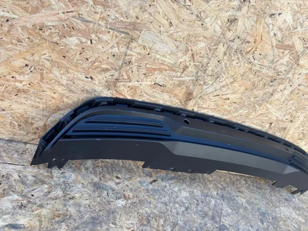 Renault OE 850185690R Spoiler Diffuser Achterbumper image 3