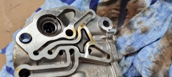 A5 8W Olje Pump 2.0 TFSI 06H115105DH image 9