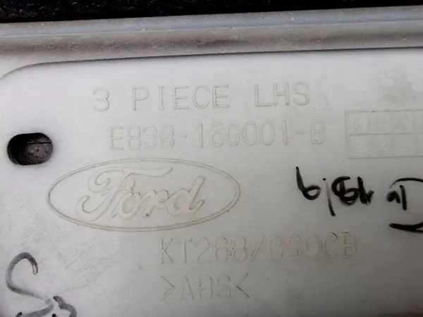 FORD RANGER 5 Pare-boue Avant Gauche OEM EB3B-160001-B image 7