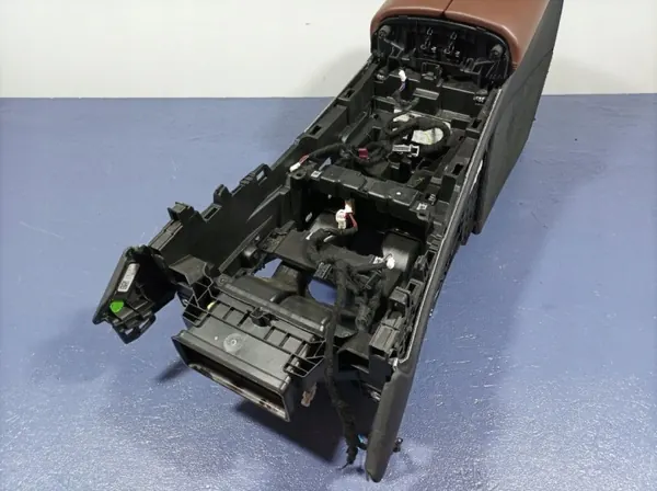 Accoudoir tunnel central BMW X7 G07 OEM Lochow-325634 image 6
