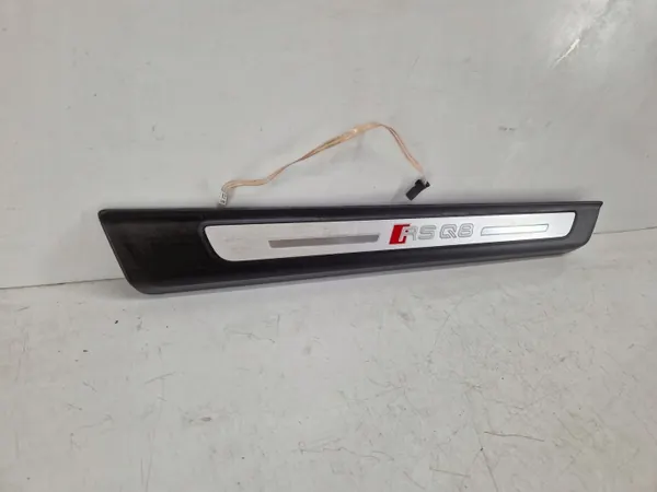 Audi RSQ8 Q8 Protección de umbral delantera derecha iluminada image 3