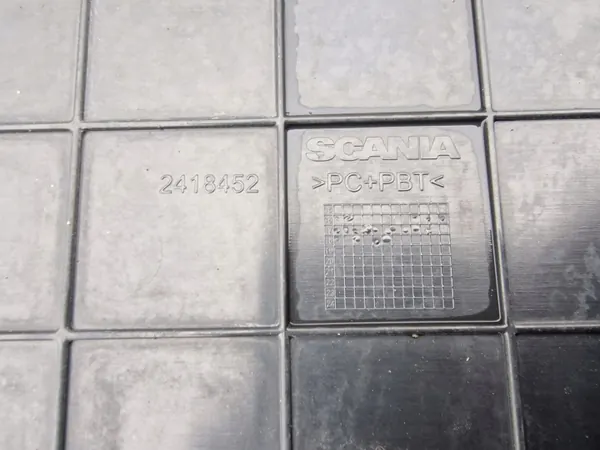 Marche Scania OEM 2418452 - Utilisée, Planche de Pas image 5