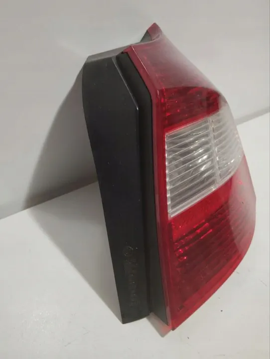 Luz Trasera Derecha BMW 1 E87 2007–2011 OEM BMW 63210432623 image 4