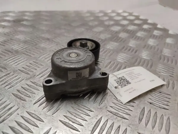 Mercedes-Benz S C217 Tensor de correa del alternador OEM A2782000570 image 2