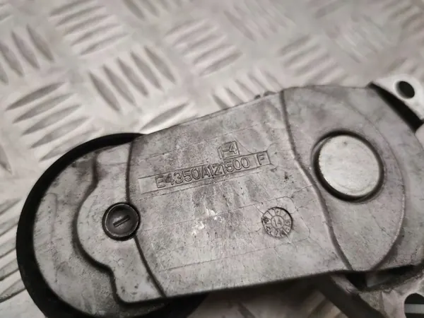 Mercedes-Benz S C217 Tensor de correa del alternador OEM A2782000570 image 5