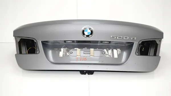 BMW F10 Heckklappe OEM 375484575 - Gebraucht image 9