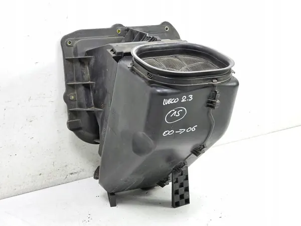 IVECO DAILY 00-06 Boîtier de Filtre à Cabine A504225124 image 2