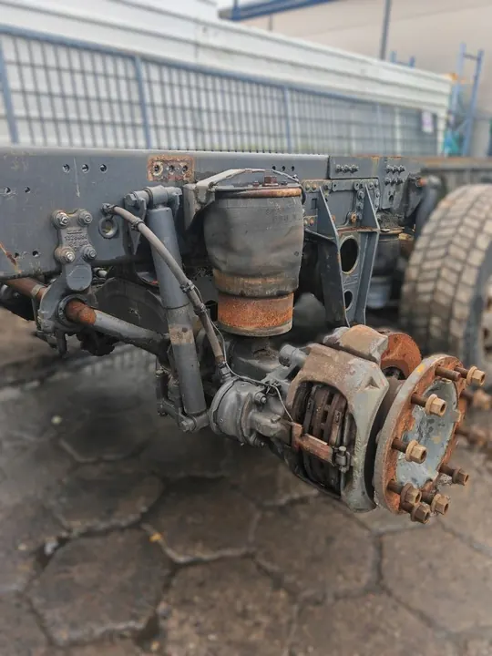 Essieu arrière avec cadre DAF CF 85 image 2