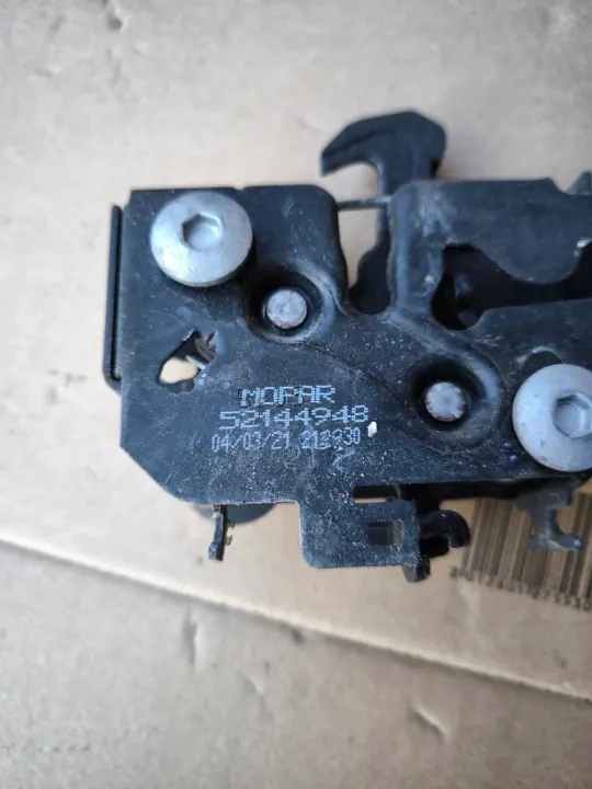 Fecho do Capô Jeep Renegade OEM A2188800064 image 4