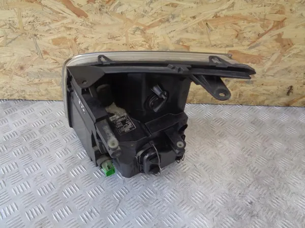 Oikea etuvalo OEM 6C11-13W029-DG Ford Transit image 3