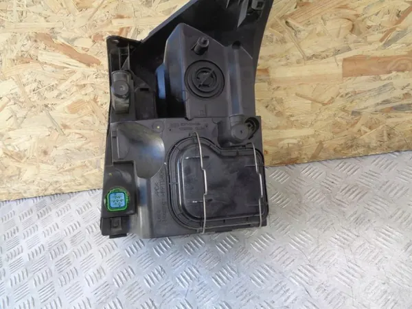 Oikea etuvalo OEM 6C11-13W029-DG Ford Transit image 4