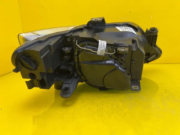 Farol esquerdo Seat Ibiza 6J Lift 12-17 image 5