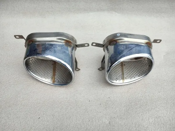 Audi RS6 C7 Auspuffendstücke OEM 4G9253823/4G9253824 image 2