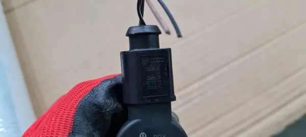 Sensor de riel de inyección OEM 057130764H Audi image 5