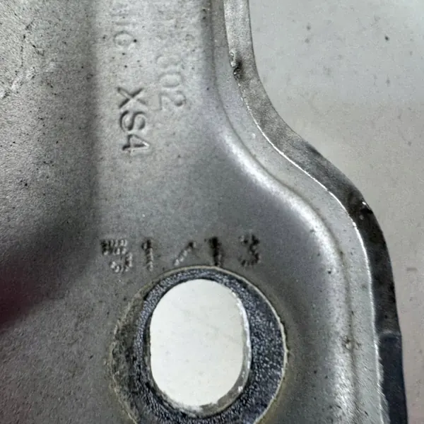 Paire de charnières capot OEM JPF5E0823302 Skoda Octavia III image 5