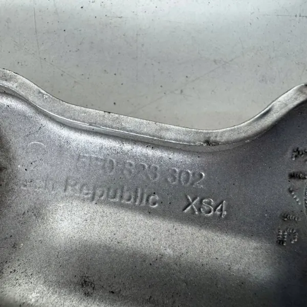Paire de charnières capot OEM JPF5E0823302 Skoda Octavia III image 6
