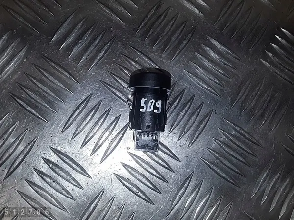 Skoda Fabia 2020 Strömbrytare 6v0905217 image 3