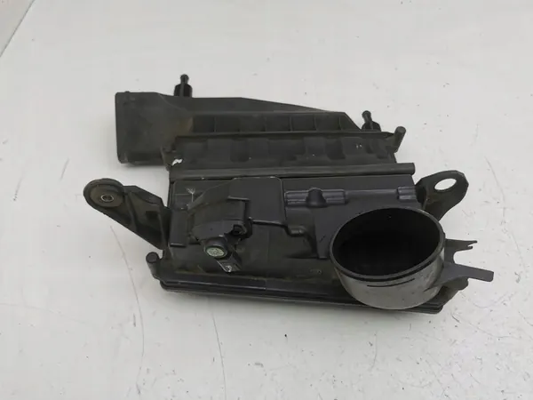 Mercedes-Benz ML W164 2005 Vasemman puolen ilmansuodatin kotelo image 4