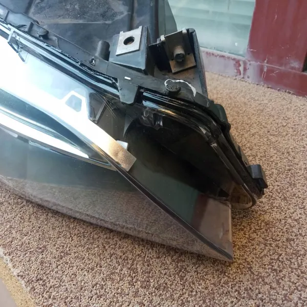 BMW 5 (F10/F11) 13-17 Oikea Ajovalaisin 63117343908 image 9